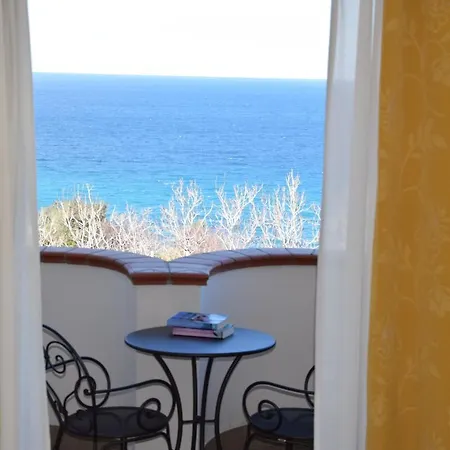 Tirreno Hotel