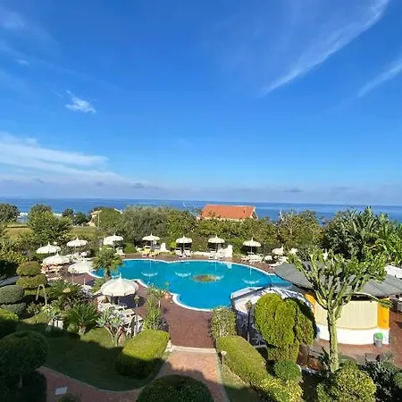 Szálloda Tirreno 4*