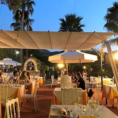 Ξενοδοχείο Tirreno 4*