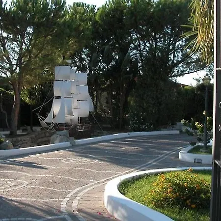 Szálloda Tirreno 4*